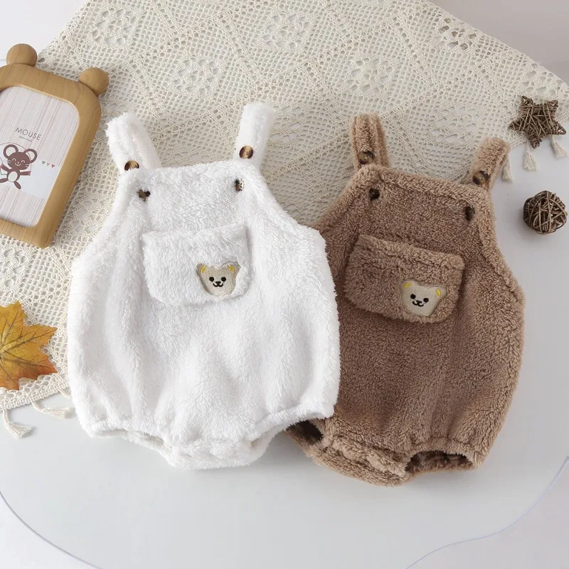 【BABY】くまポケット付きサロペットロンパース