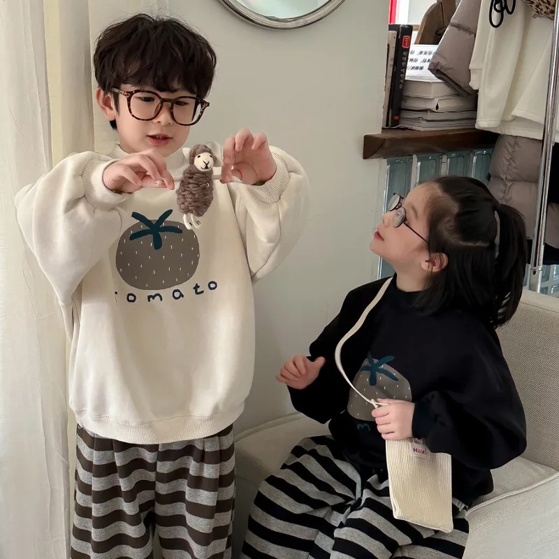 【KID】トマトモチーフ裏起毛キッズトレーナー