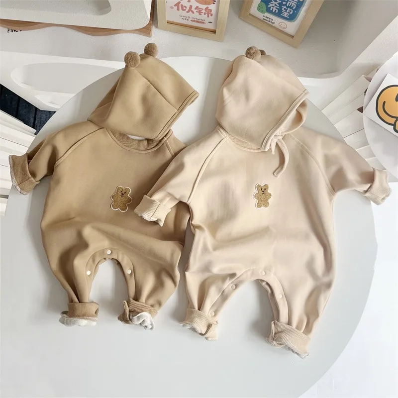 【BABY】くまモチーフ裏起毛ベビーカバーオール