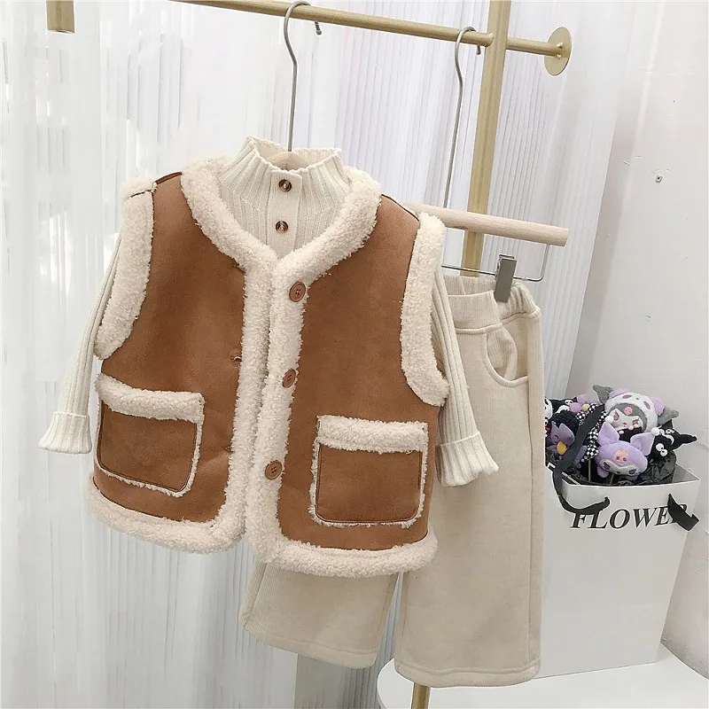 【KID】ブラウンムートン調ボア縁取りキッズベスト