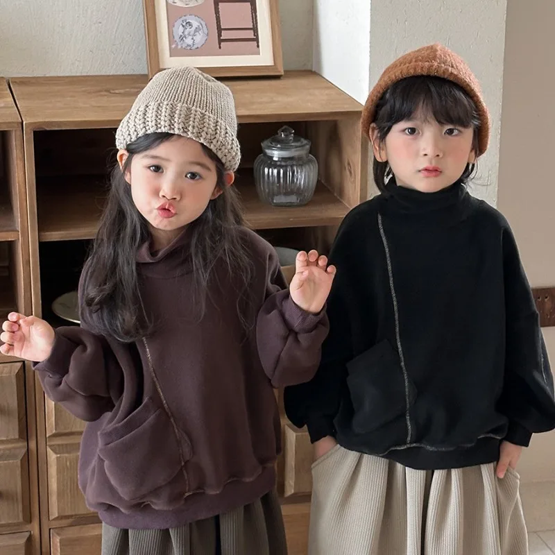 【KID】ポケット付きハイネック長袖トレーナー