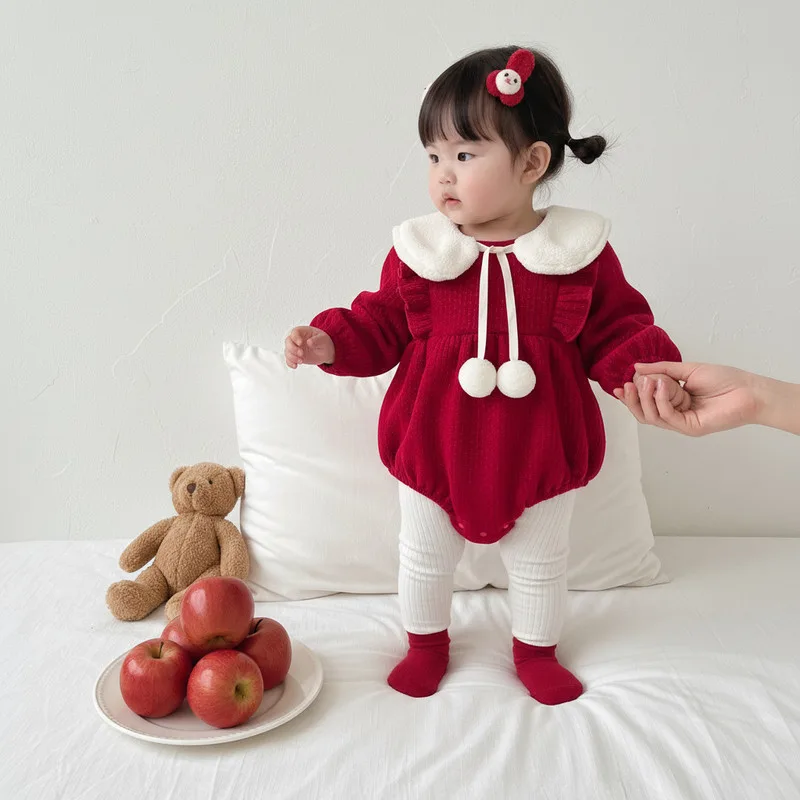 【BABY】レッドポンポン付き裏起毛ロンパース