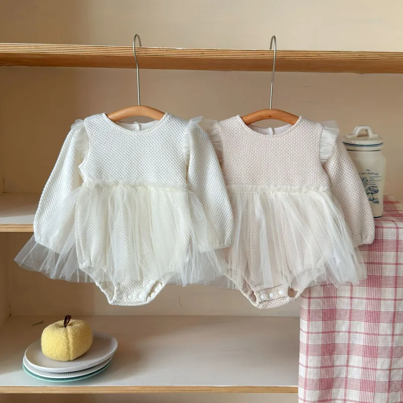 【BABY】レースチュールスカート付き長袖ロンパース