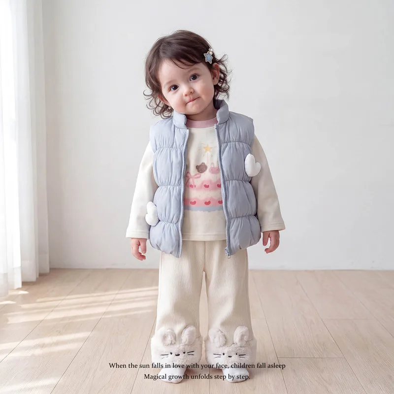 【BABY】スカイブルーハートモチーフベスト