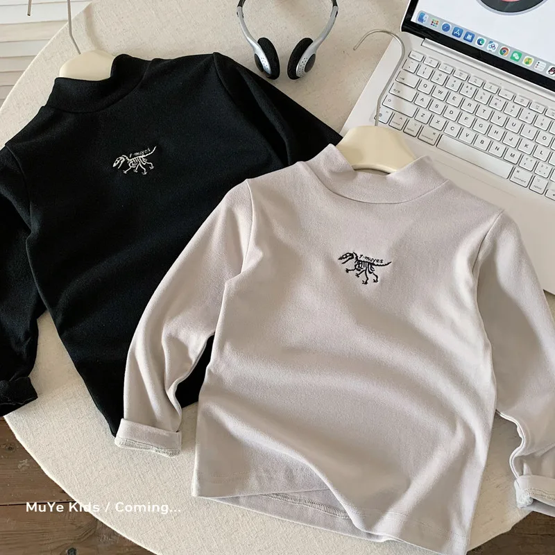 【KID】ダイノボーンモチーフハイネック長袖Tシャツ