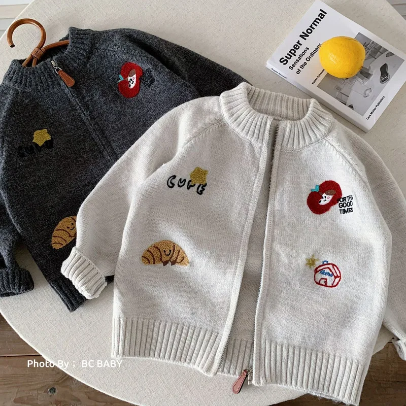 りんごポイント刺繍ニットカーディガン