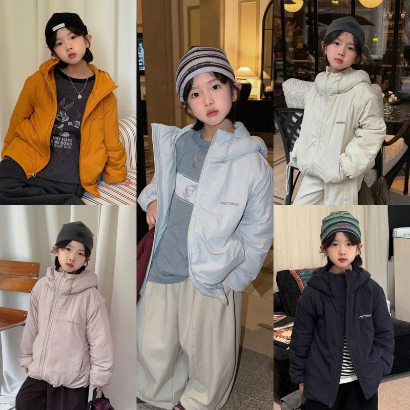 【KID】フード付きジップアップ中綿キッズジャケット
