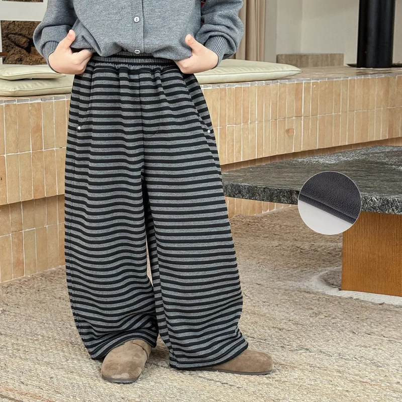 グレーストライプ裏起毛ワイドパンツ
