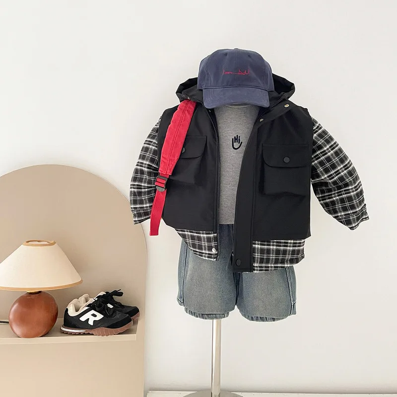 【KID】立体デザインボタン装飾キッズベスト