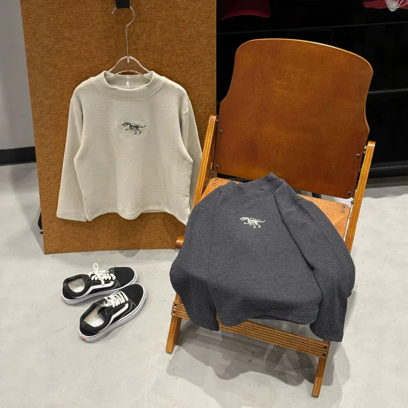 【KID】恐竜ミニ刺繍裏起毛クルーネックTシャツ