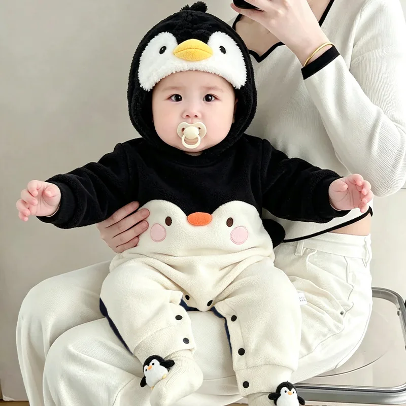 【BABY】ペンギンモチーフ配色フードロンパース
