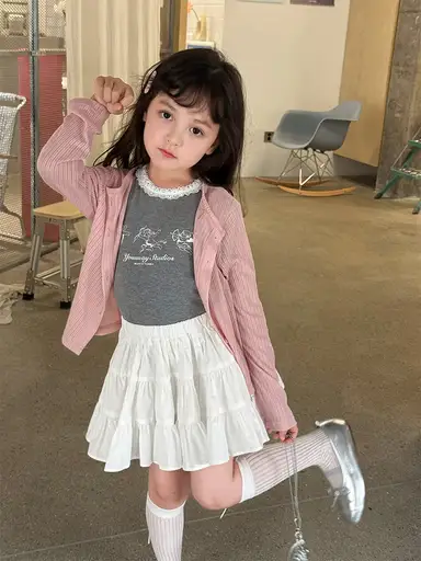 ピンク