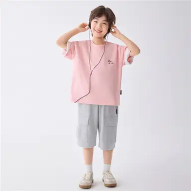 ピンク