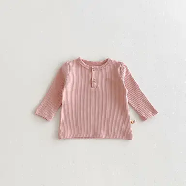 ピンク