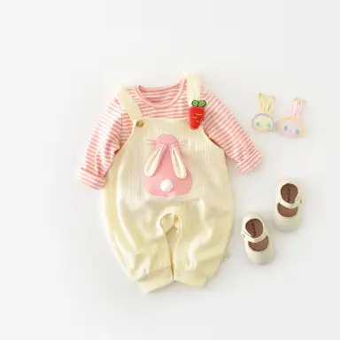 ピンクストライプTシャツ＋アイボリーサロペットセット