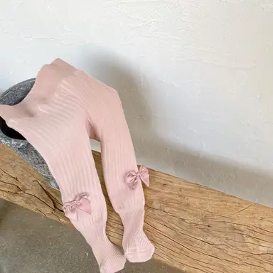 ピンク レギンス