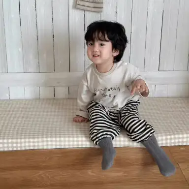 ストライプパンツ