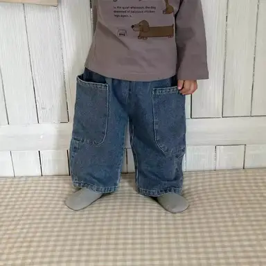 デニムパンツ