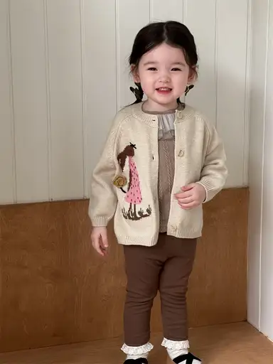 ベージュカーディガン
