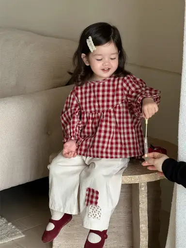 レッドチェックトップス