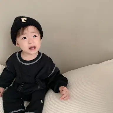 ブラック