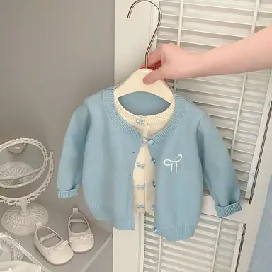 ブルー