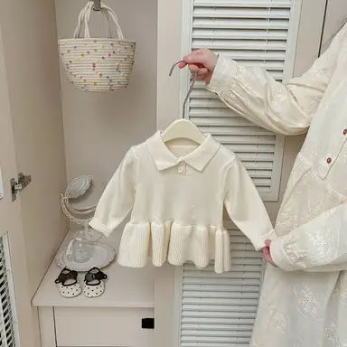 アイボリー