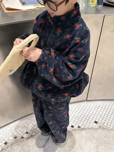 ネイビー