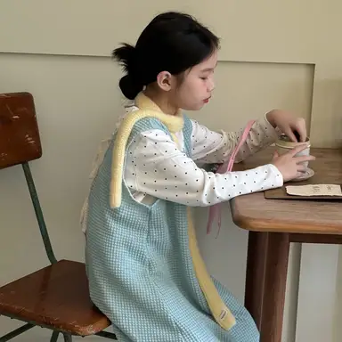 アイボリードット柄トップス