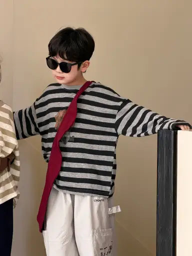 ブラック