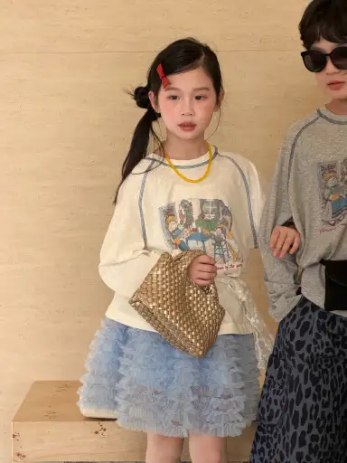 アイボリー