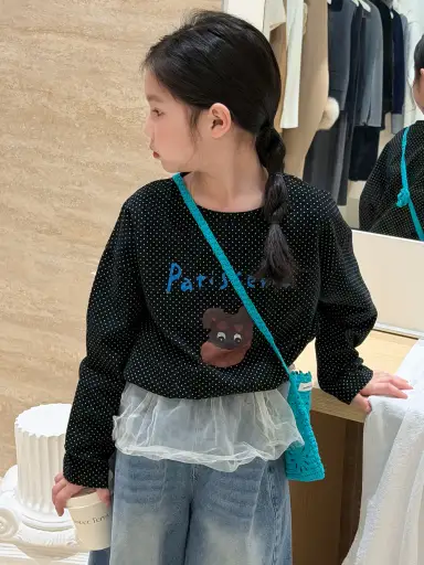 ブラック