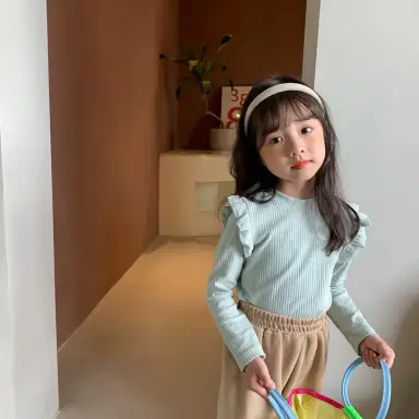 ブルー