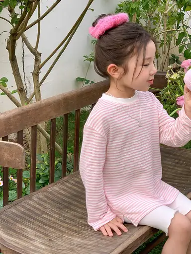 ピンク