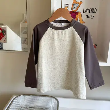 ダークグレー袖トップス