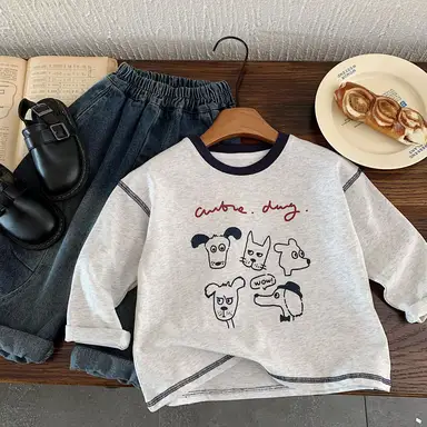 グレー