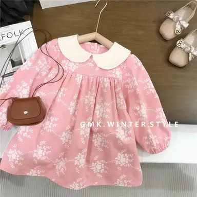 ピンクワンピース