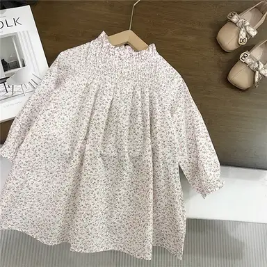 ピンク