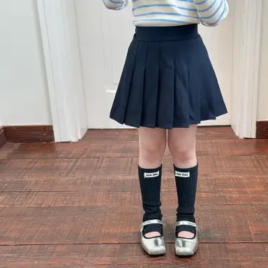 ネイビー