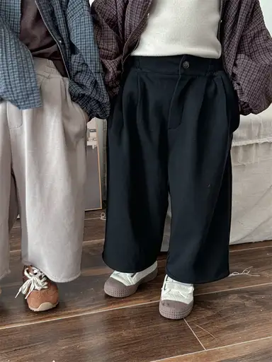 ブラック