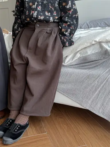 ブラウン