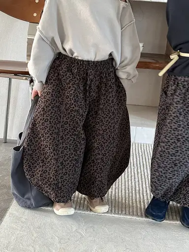 ブラウン