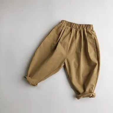 ベージュ