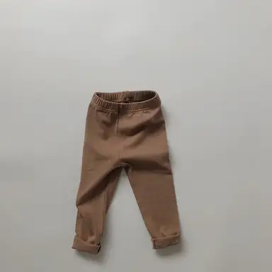 ベージュレギンス