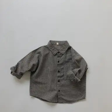 グレーシャツ