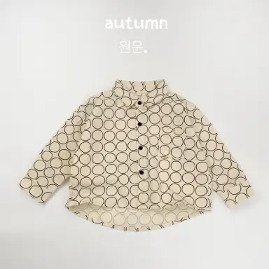 アイボリーシャツ