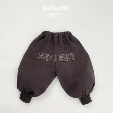 ダークグレー