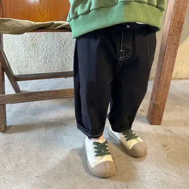 ブラック