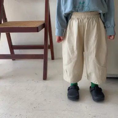 アイボリー