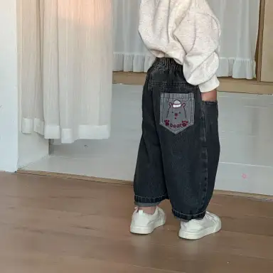 ブラックデニム